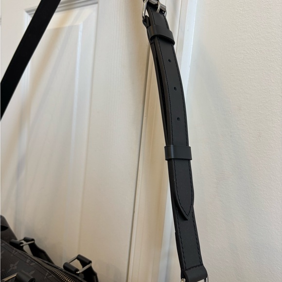 Louis Vuitton Keepall Bandoulière 55 - Picture 8 of 9